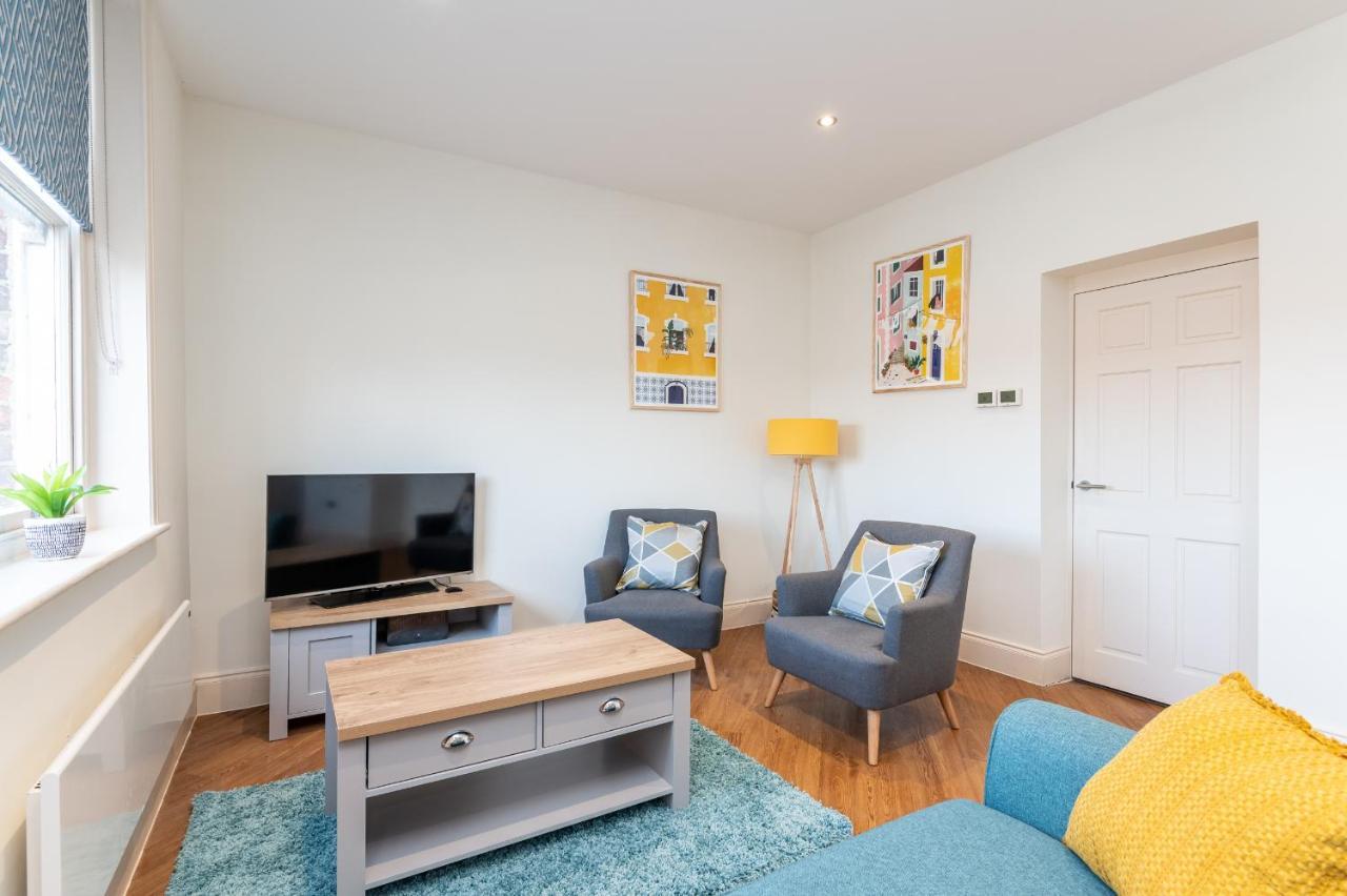 Apartemen Pass The Keys Hunter House - Spacious & Modern Duplex With Private Parking *